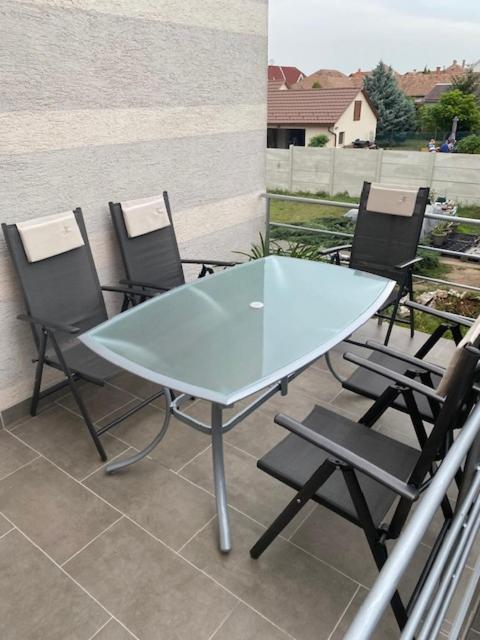 Tocc Apartman Gyál Exteriér fotografie